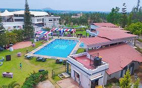 Quad Club, Nandi Hills
